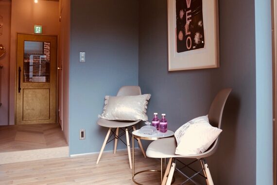 サロンビー(Salon B)