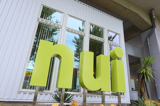 ヌイバイモク(nui by moku)1