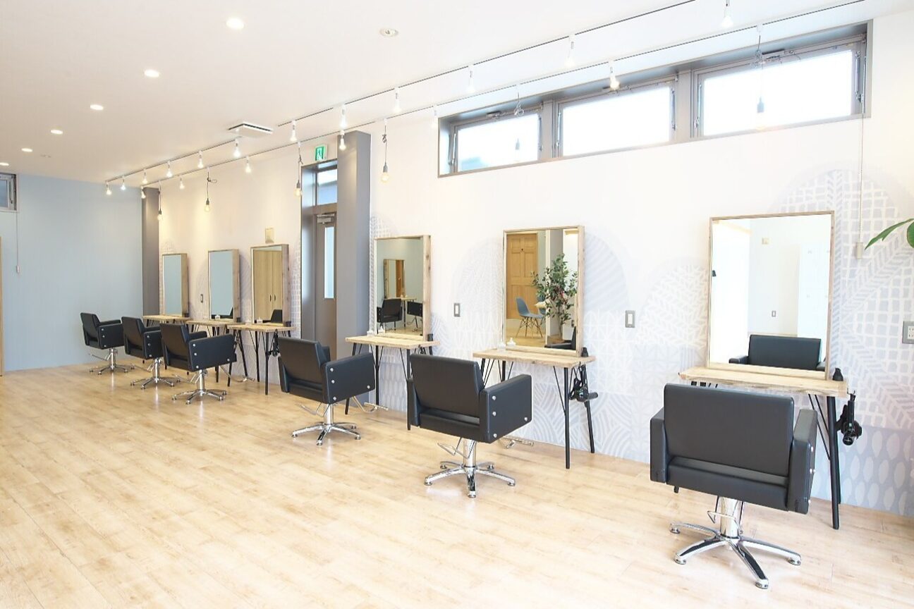 Agu. hair（株式会社　ロイネス）画像1