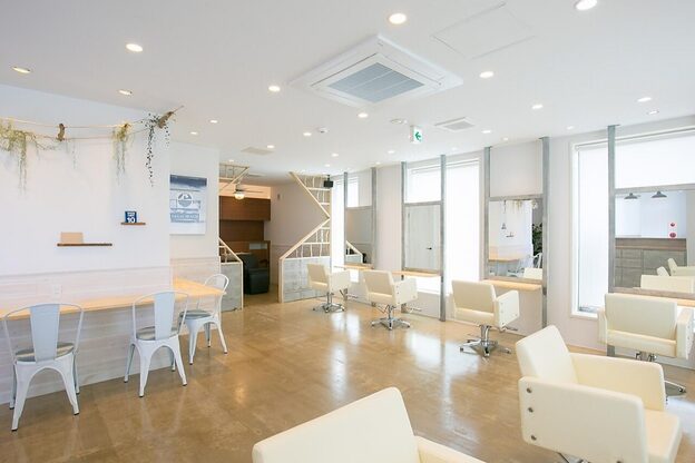 アグ ヘアー クー ひたち野うしく店(Agu hair kuh)1