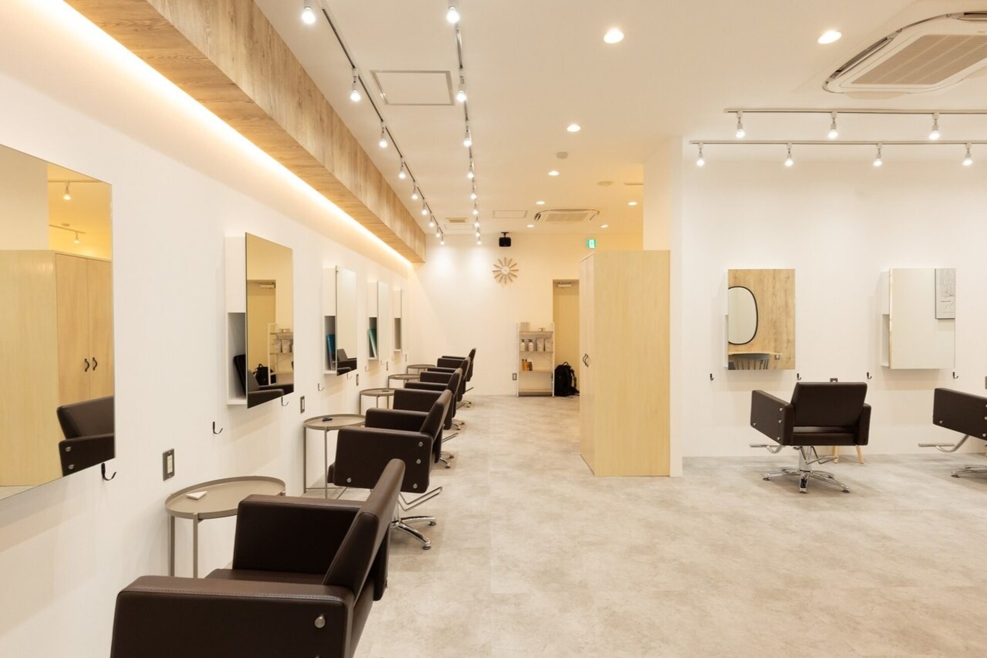 アグ ヘアー ミケ 札幌発寒店(Agu hair mike)1