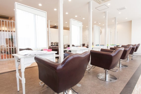 アグ ヘアー リッチ 長住町店(Agu hair rich)