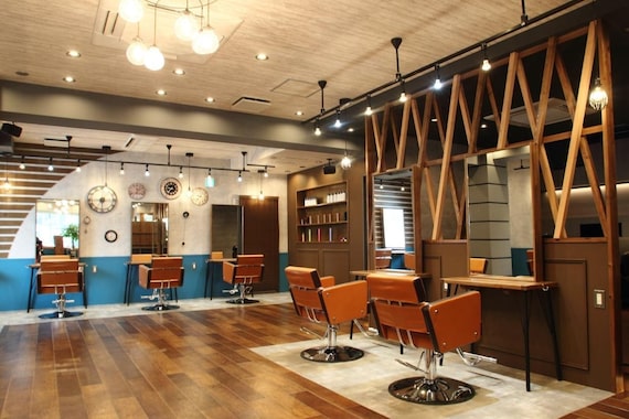 アグ ヘアー トリップ 川西2号店(Agu hair trip)