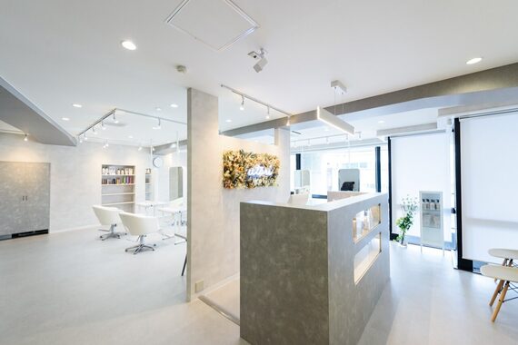 アグ ヘアー ウタリ 麻生店(Agu hair utari)