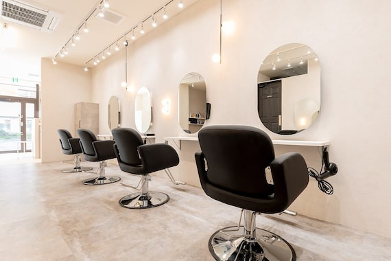 アグ ヘアー トルチェ 土浦店(Agu hair tortue)