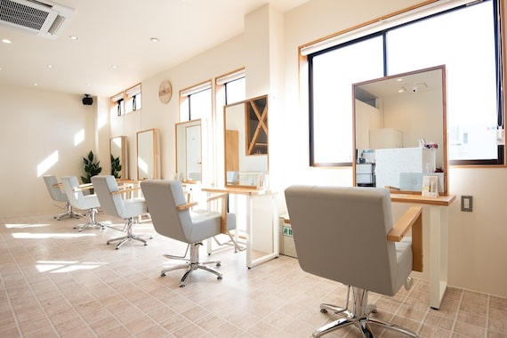 アグ ヘアー リント ひたち野うしく店(Agu hair rint)