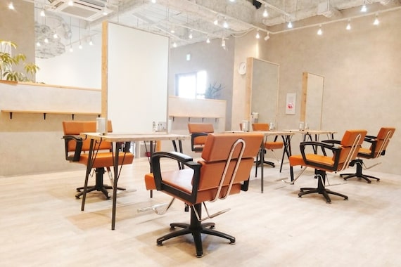 アグ ヘアー オアシス あやめ池南店(Agu hair oasis)