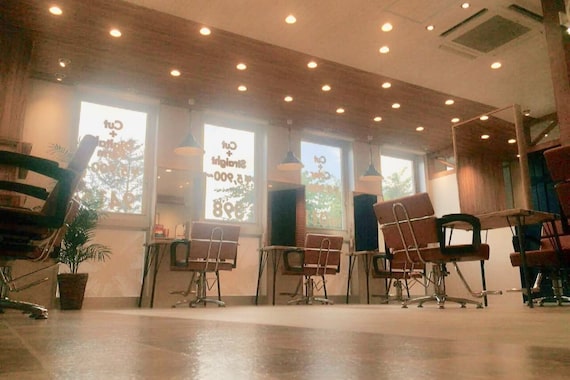 アグ ヘアー ピリカ 千歳店(Agu hair pirca)