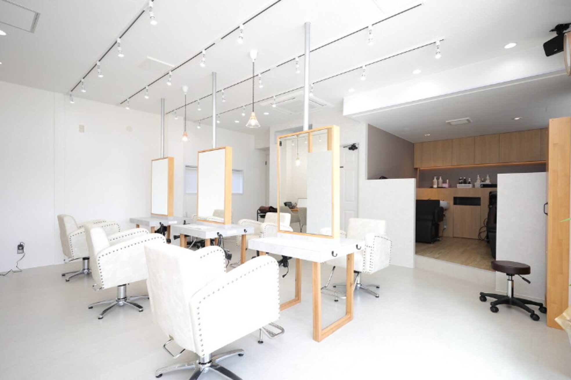 アグ ヘアー カローレ 赤塚店(Agu hair calore)1