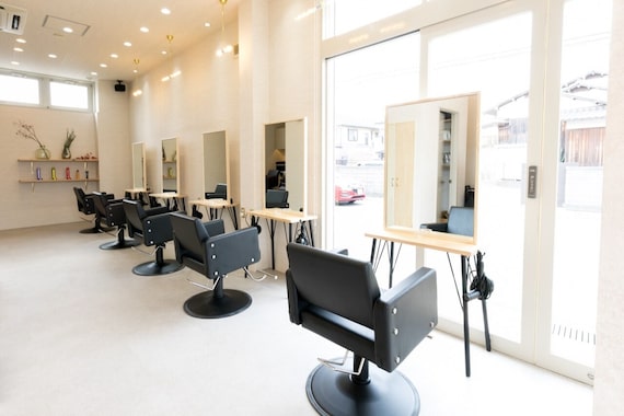 アグ ヘアー ゼッカ 大野城店(Agu hair zekka)