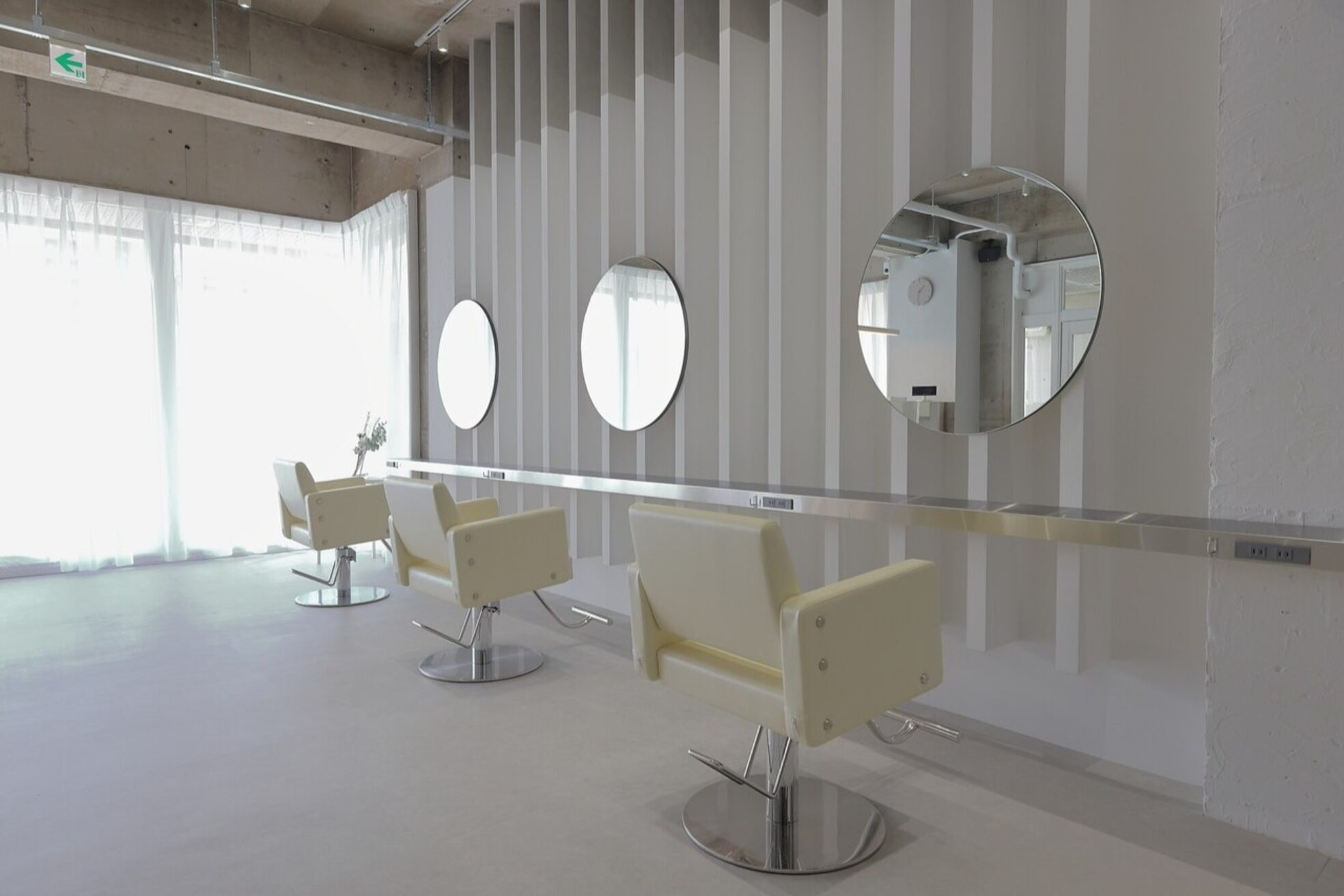 アグ ヘアー ノーティー 春日部2号店(Agu hair naughty)1