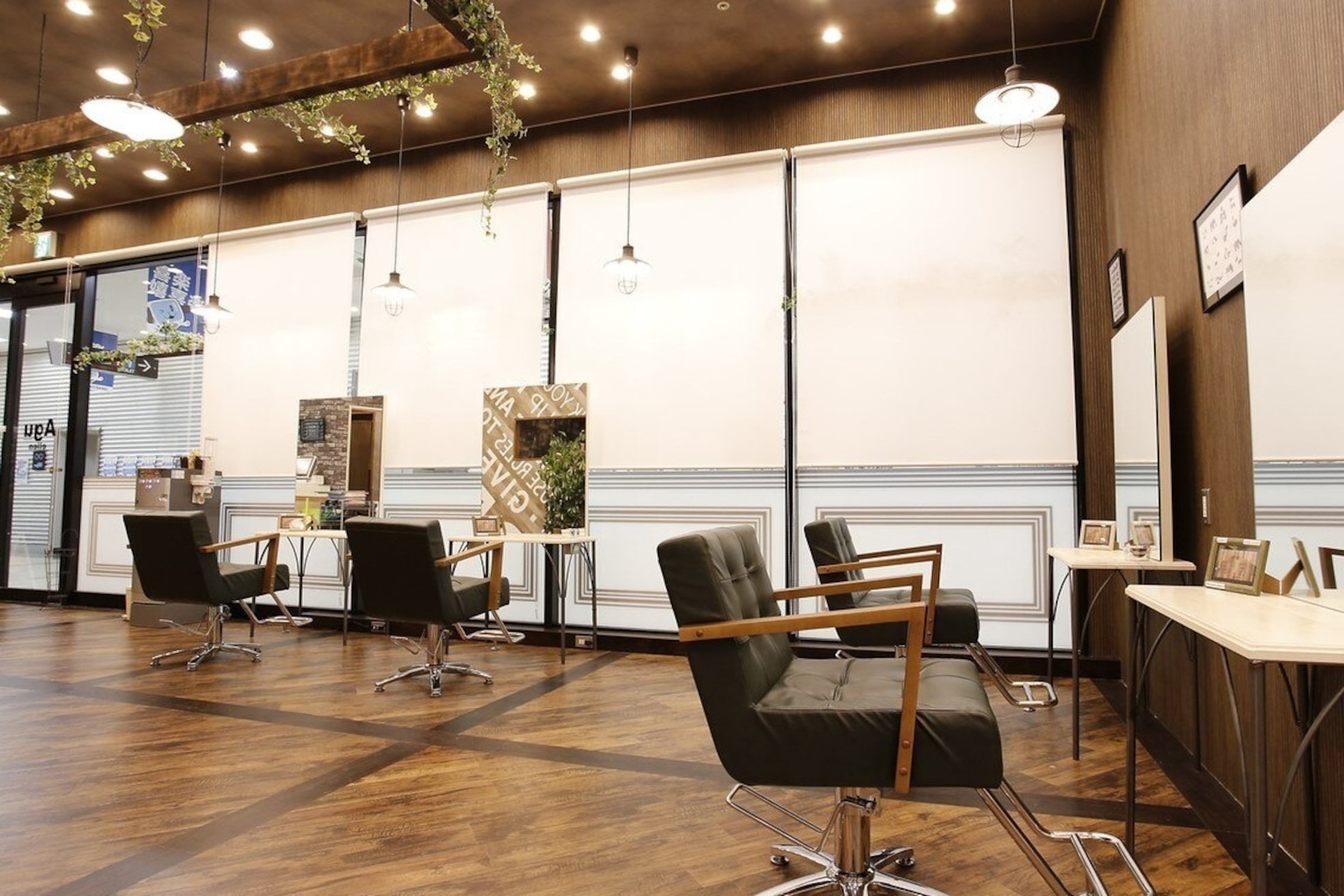 アグ ヘアー エレン 佐野店(Agu hair ellen)1