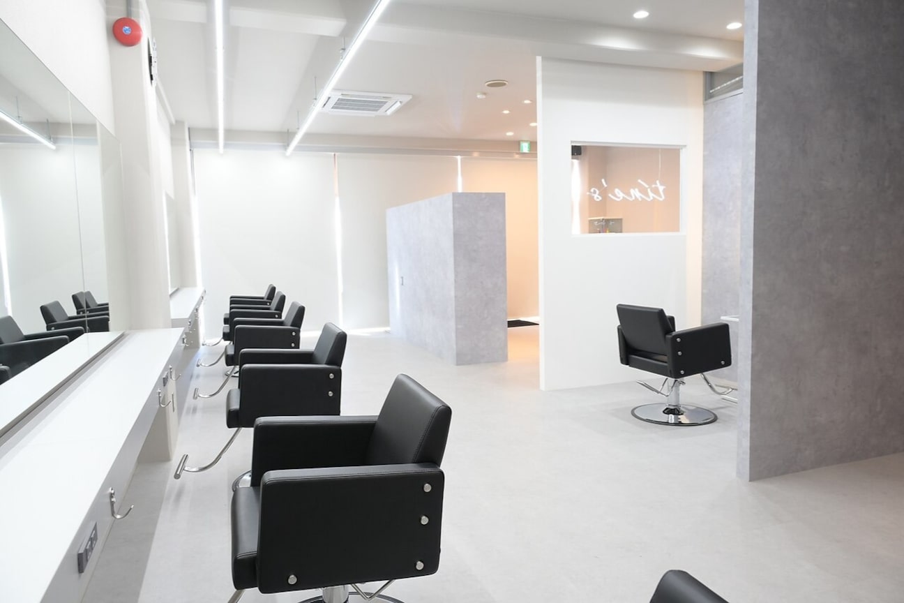 アグ ヘアー タイン 国分2号店(Agu hair tine's)1