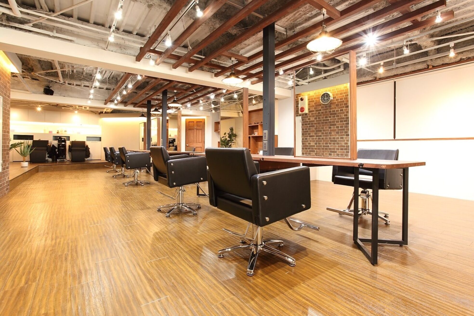 アグ ヘアー キャロル 北越谷店(Agu hair carol)1