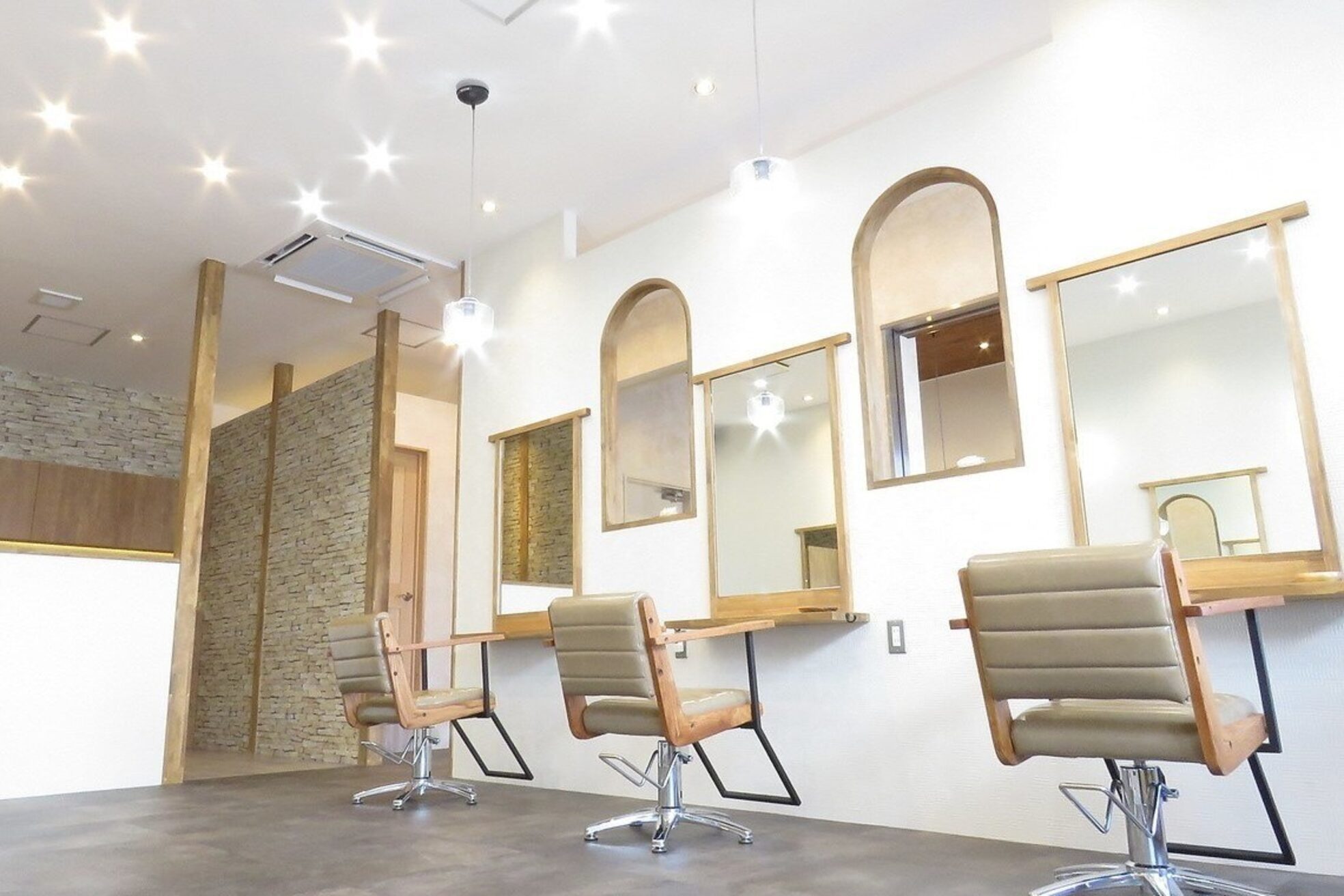 アグ ヘアー カダム 鹿沼店(Agu hair cadam)1