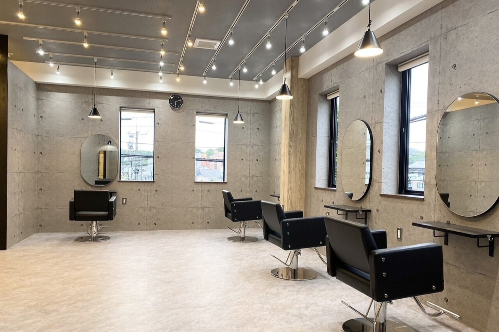 ブリーチ 鹿屋店(BLEACHi)1