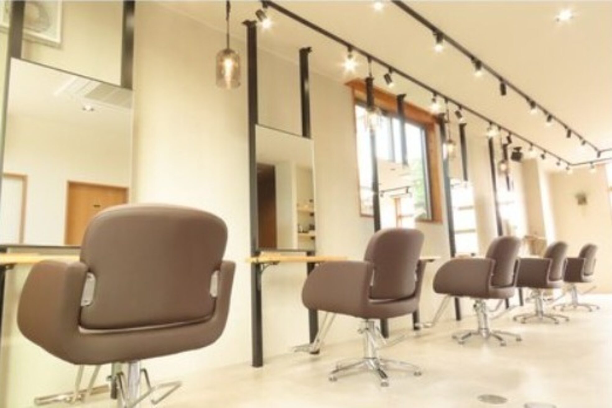 アグ ヘアー スペイ 西那須野2号店(Agu hair spey)1