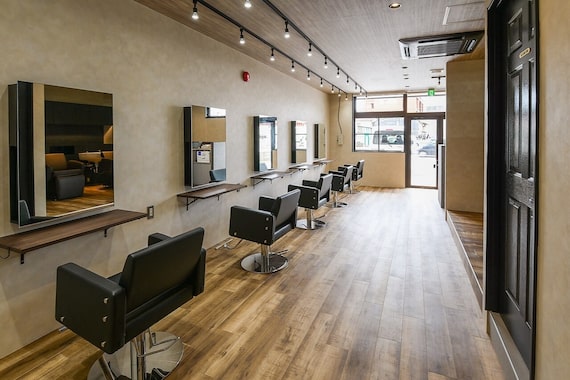 アグ ヘアー フロム 笹貫店(Agu hair from)