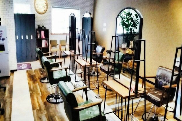 アグ ヘアー クラウン 青森浜田店(Agu hair crown)1