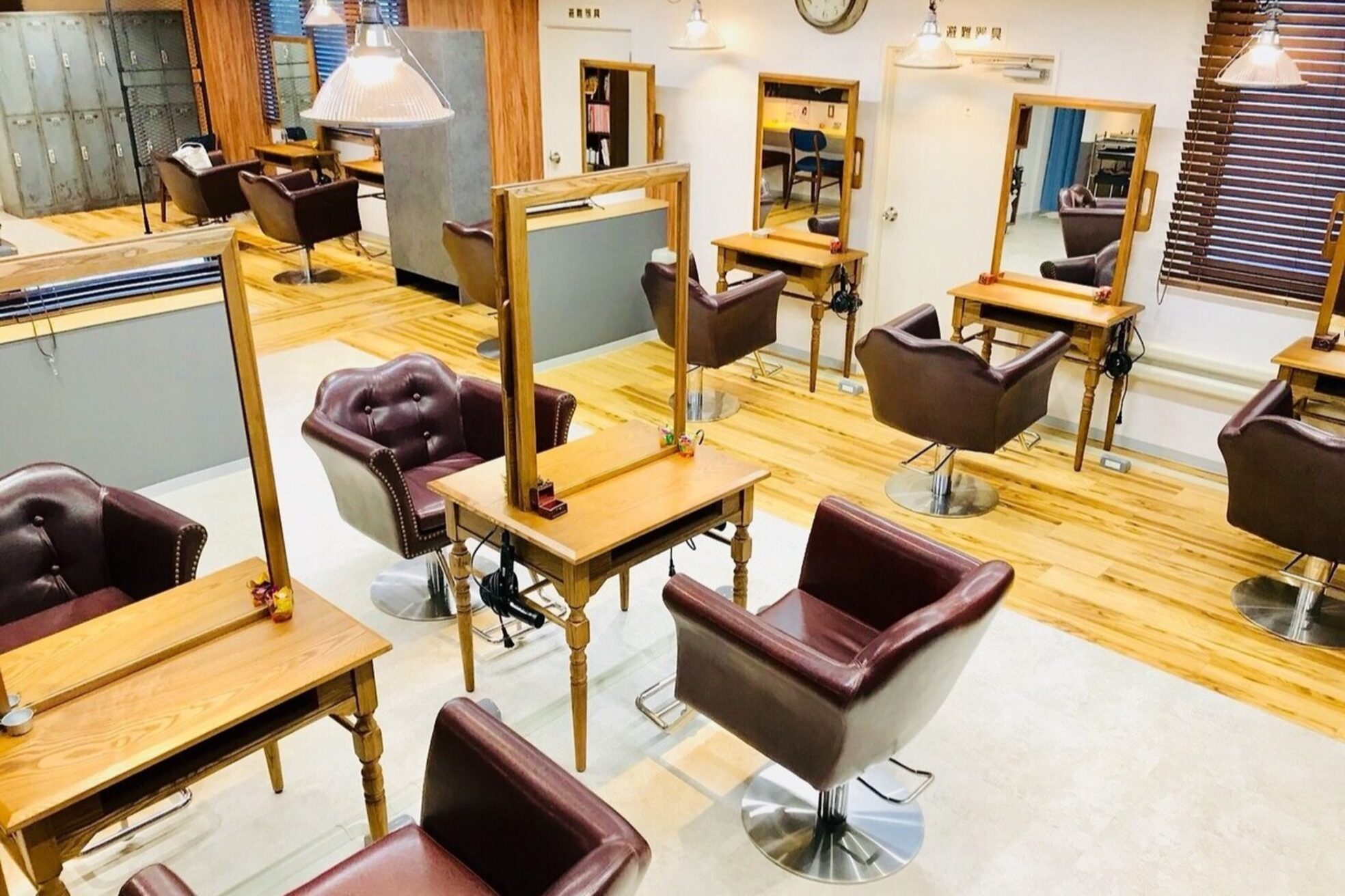 アグ ヘアー ティアラ 泉中央店(Agu hair tiara)1