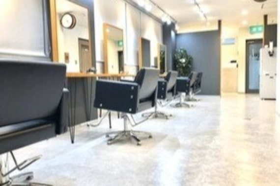 アグ ヘアー ジル 仙台駅東口駅前店(Agu hair jill)