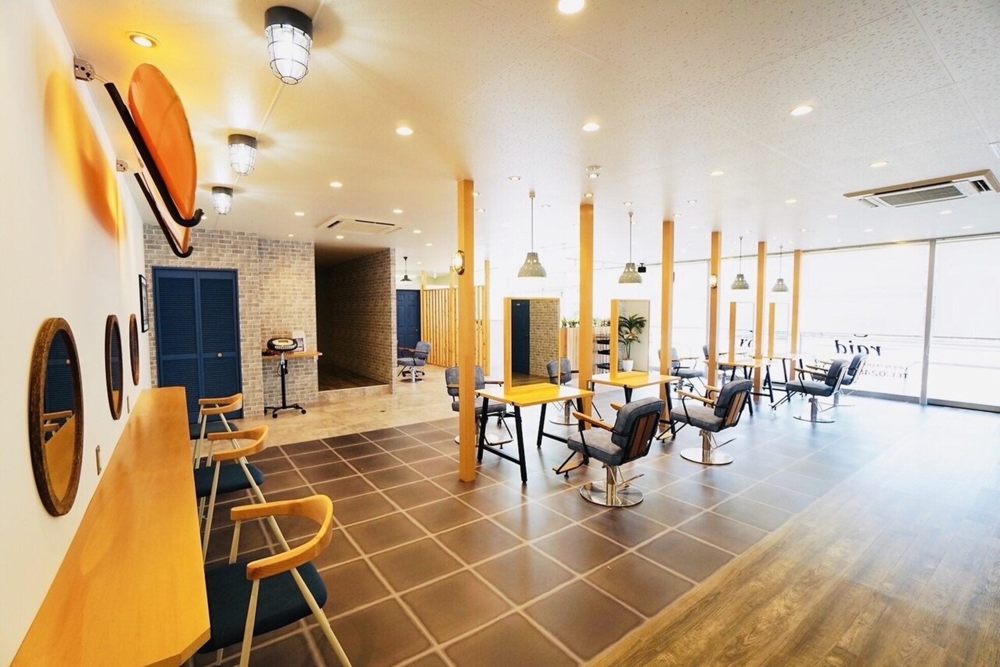 アグ ヘアー レイド 須賀川店(Agu hair raid)1