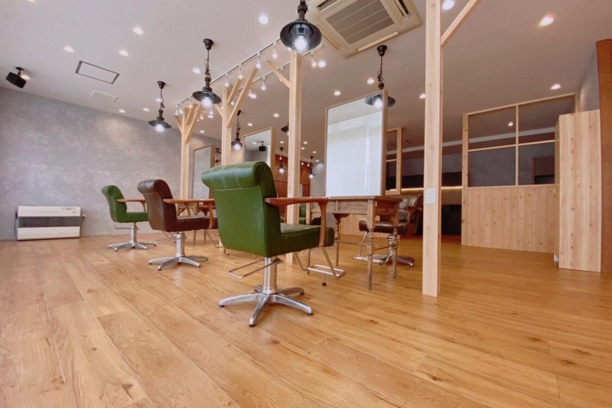 アグ ヘアー ジゼル 花巻店(Agu hair gisele)1