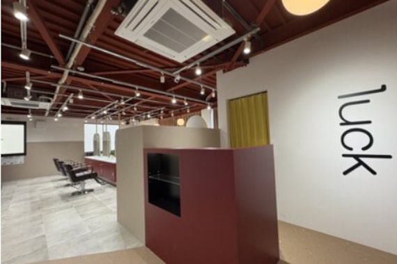 アグ ヘアー ラック 高坂駅前店(Agu hair luck)