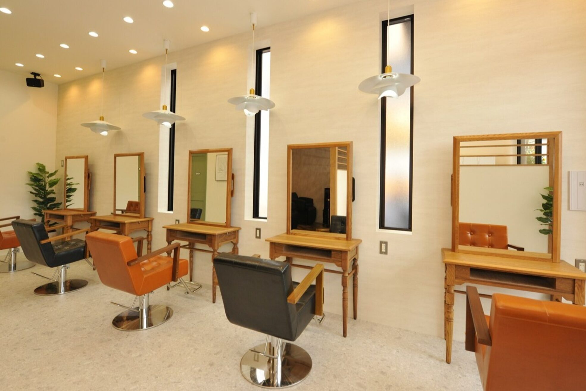 アグ ヘアー ルシール 東照宮店(Agu hair lucir)1