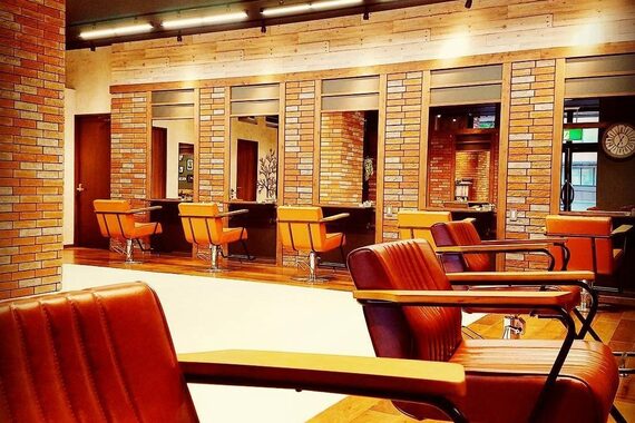 アグ ヘアー プラハ 長町南店(Agu hair praha)