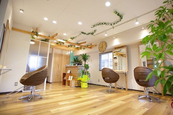 アグ ヘアー キアロ 勾当台公園店(Agu hair chiaro)