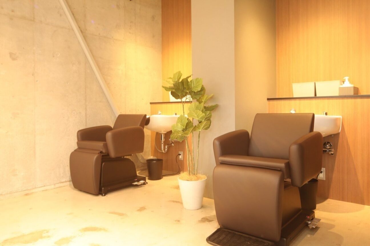 アグ ヘアー ミヤン 香椎千早2号店(Agu hair miyan)2