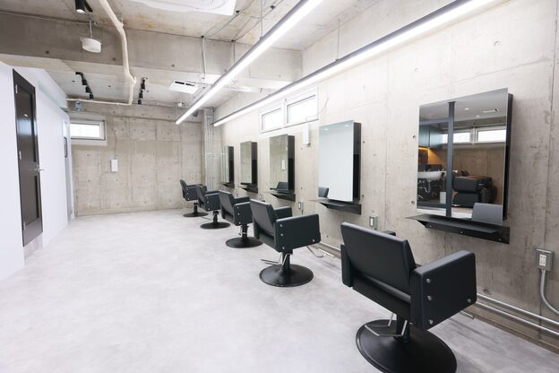 ファースト 用賀店(First)1