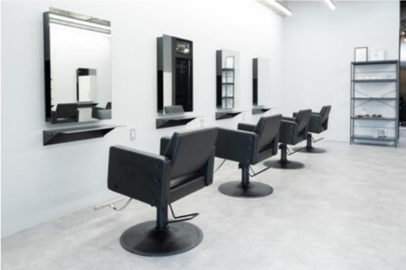 Men's hair salon FIRST（株式会社　ＢＥＬＬＴＲＥＥ）画像2