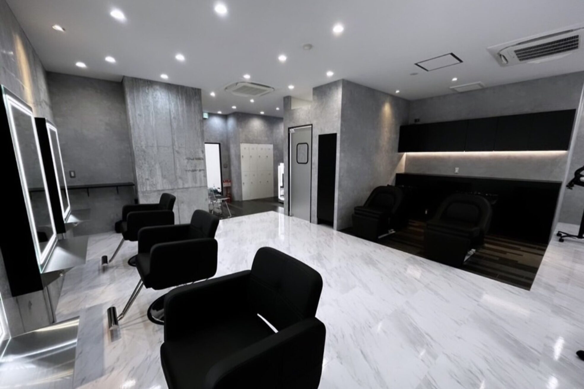 シーエスメイド バイ シャチュー 川崎店(CS made by SHACHU)2