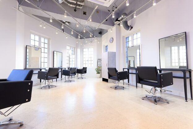 アグ ヘアー ムキシツツー 立川店(Agu hair mukisitu2)1