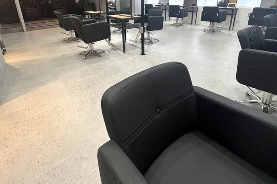 アグ ヘアー セントラル 本厚木店(Agu hair central)