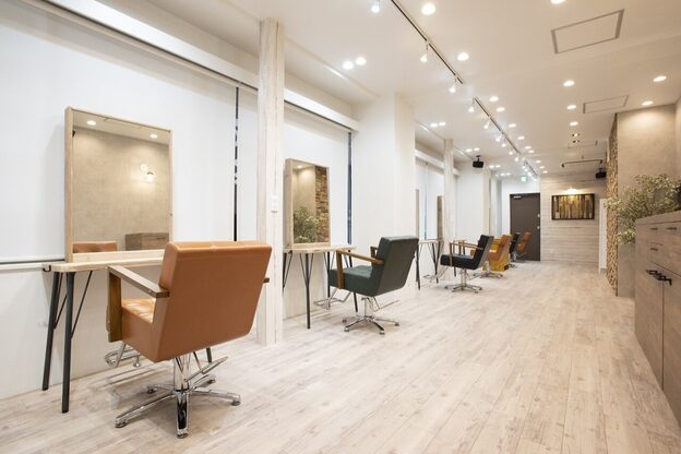 アグ ヘアー フロル 板橋店(Agu hair flor)1