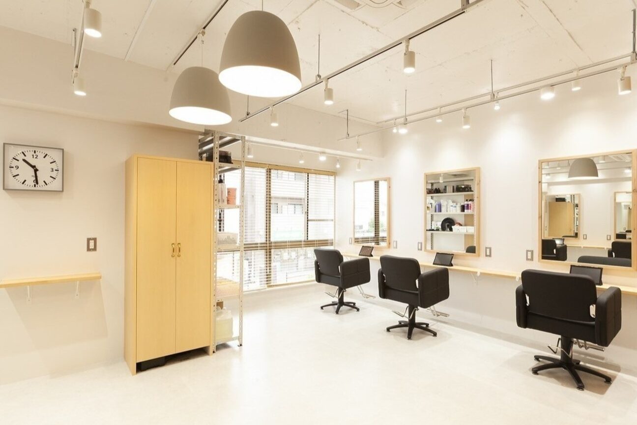 Agu. hair（株式会社　ＯＮＥＴＲＥＥ）画像1