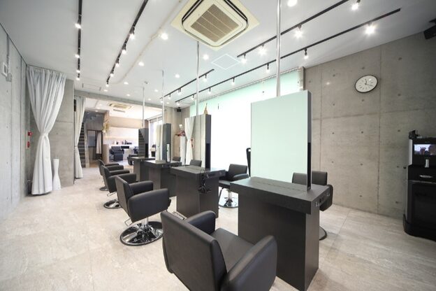 アグ ヘアー セイル 下館駅前店(Agu hair salle)1