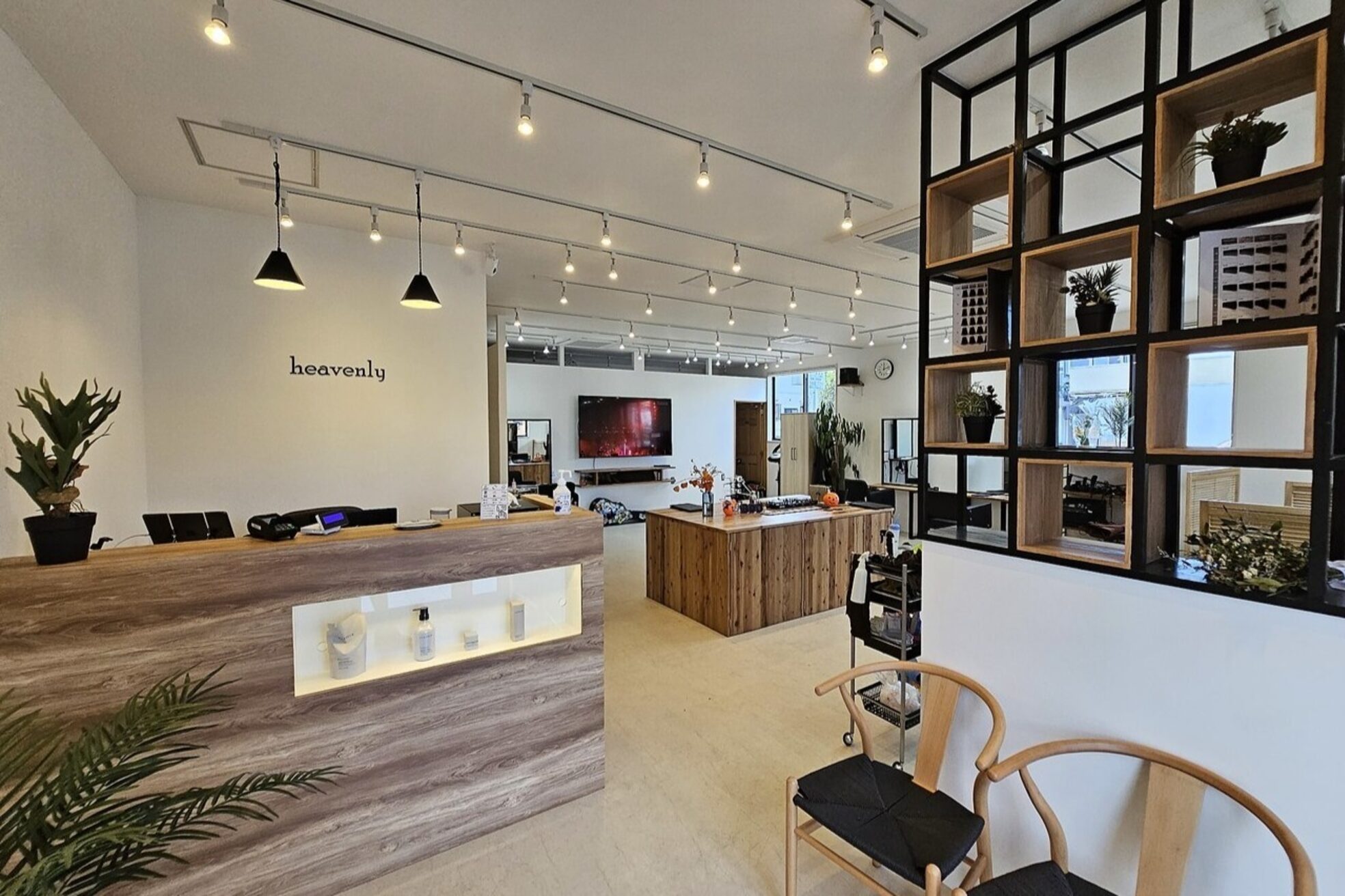 アグ ヘアー へブンリー 熊本横手店(Agu hair heavenly)1