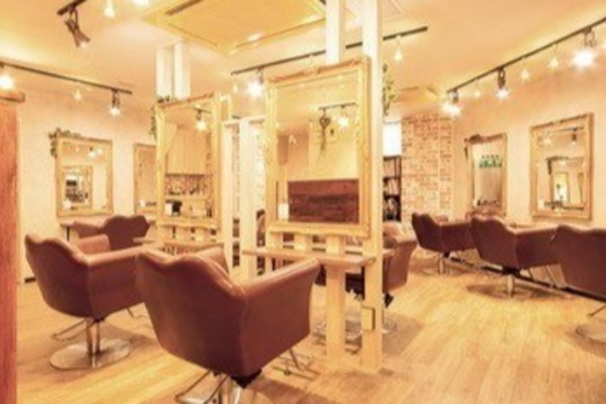 アグ ヘアー ガーデン2 舞鶴店(Agu hair garden2)1