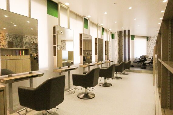 アグ ヘアー エマ 二日市店(Agu hair emma)