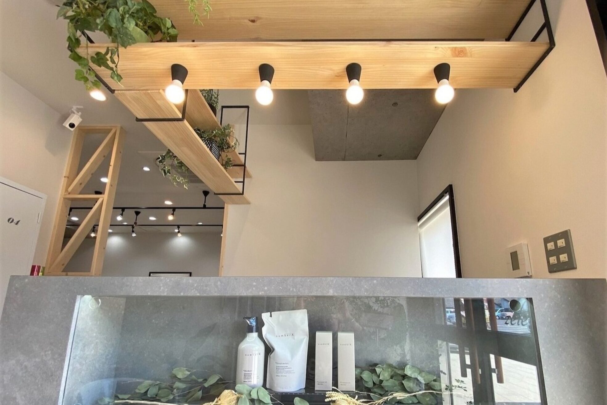 アグ ヘアー ゼル 東浦店(Agu hair zele)2