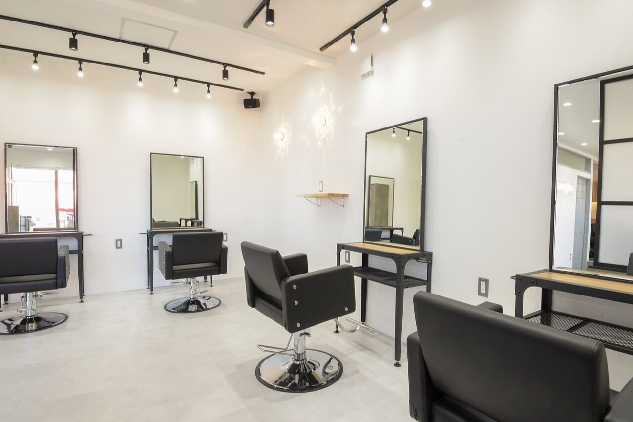 アグ ヘアー ミニョン 半田2号店(Agu hair mignon)1