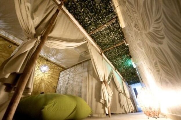 王様の昼寝 立川店1