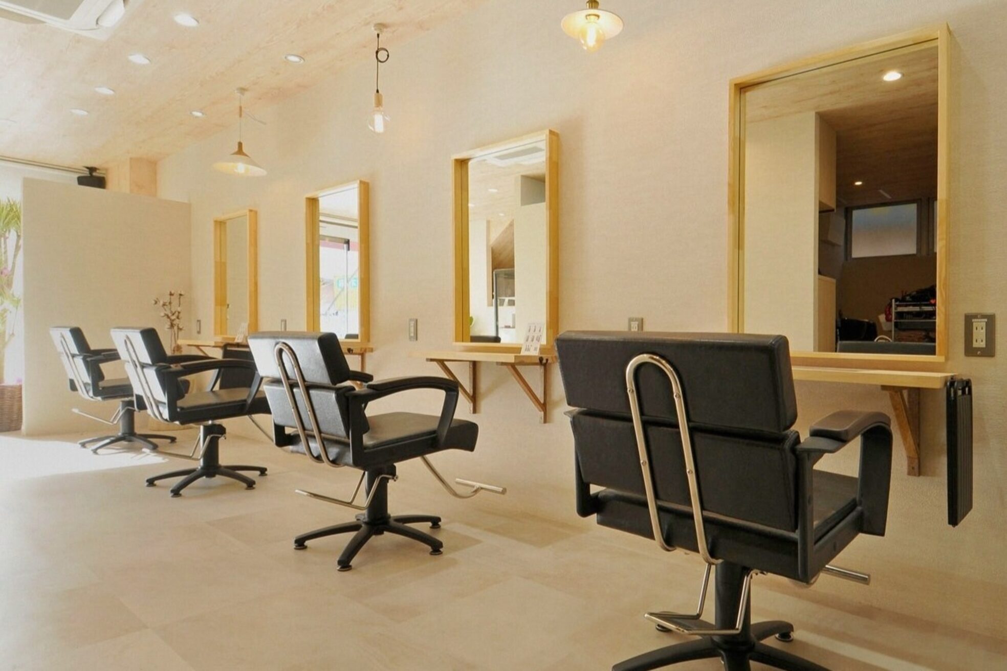 アグ ヘアー ビオラス 甚目寺店(Agu hair violus)1