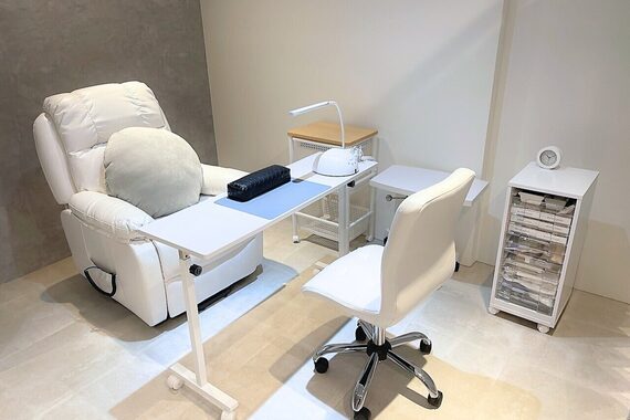 アグ ヘアー クイ 長潟 アイネイル(Agu hair kuih)