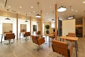 アグ ヘアー ピネ 唐津店(Agu hair pine)