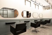 アグ ヘアー レイル 新津店(Agu hair rail)